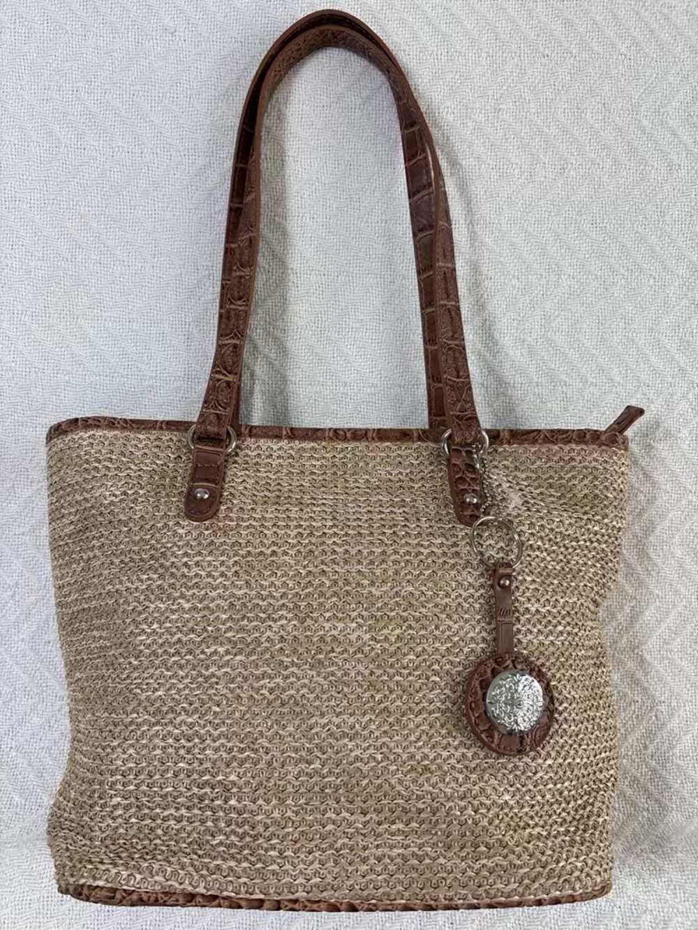 Bueno Woven Straw Shoulder Bag Faux Crocodile Trim Boho Coastal Tote Medium NWOT